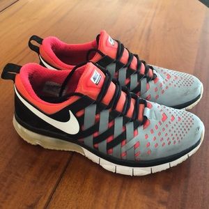 Nike Fingertrap Max, Size 9